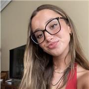 Hola! Ofrezco clases presenciales u online de INGLÉS. Desde primaria hasta la ESO. Estudio magisterio bilingüe y tengo nivel C1